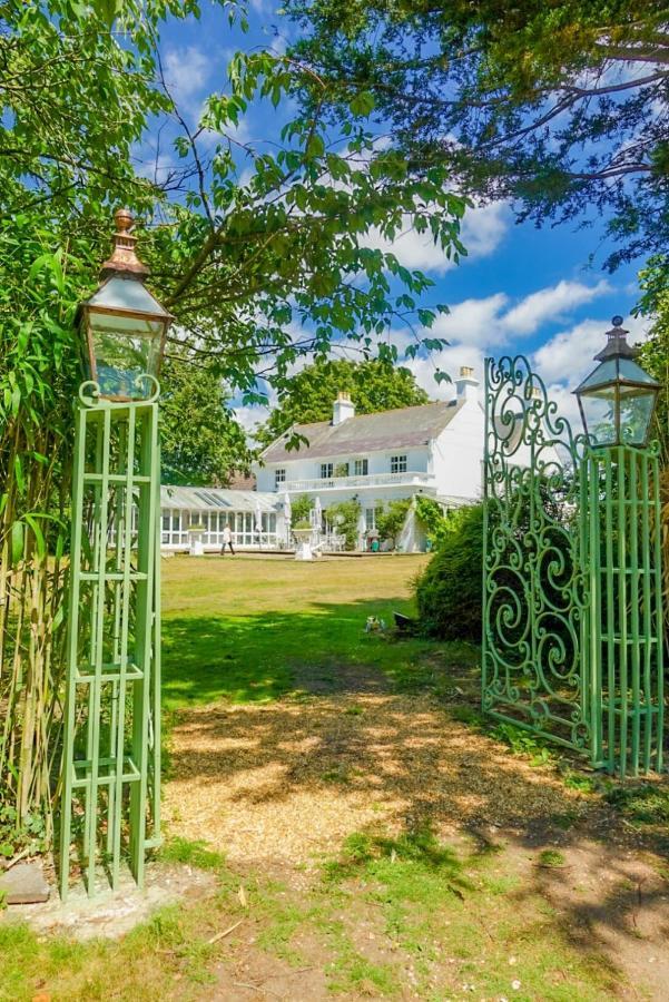 Cedar House Boutique B&B Burton  Buitenkant foto